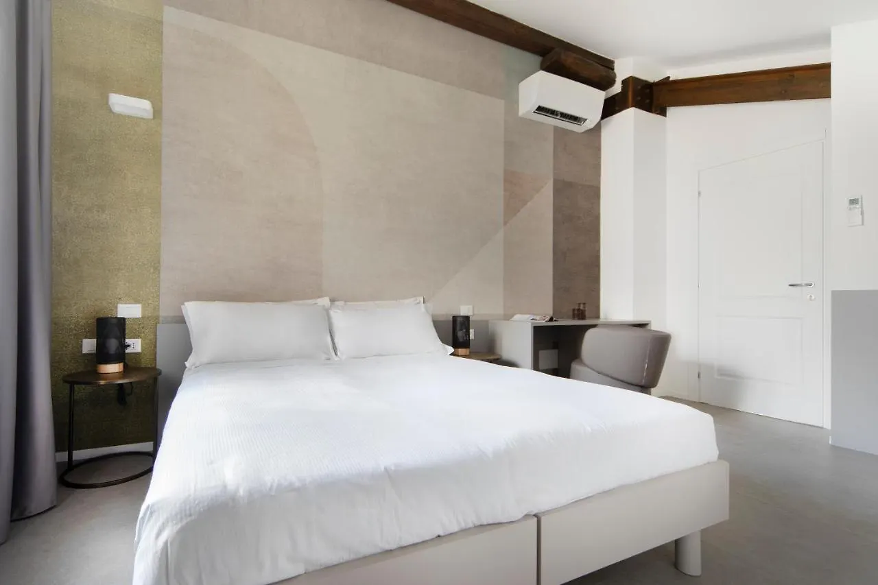 Ur-Nest Indipendenza Apartment Bologna 0*,  Italy