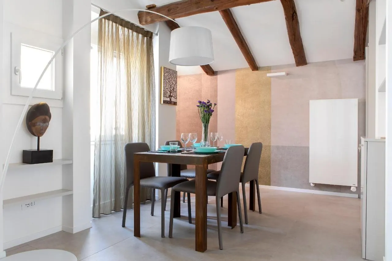 Ur-Nest Indipendenza Apartment Bologna