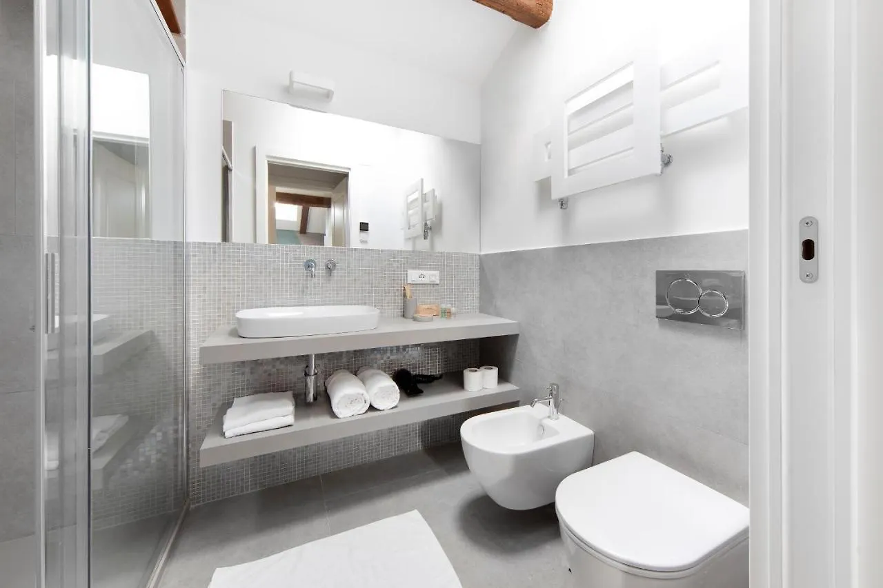 Ur-Nest Indipendenza Apartment Bologna 0*,  Italy